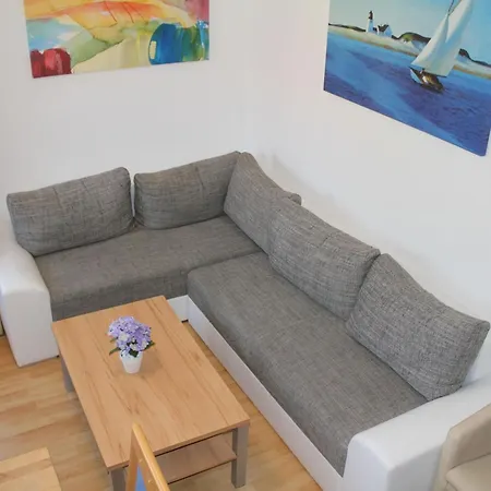 By Interhome