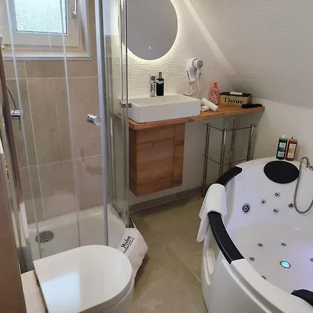 By Interhome Apartamento Daun